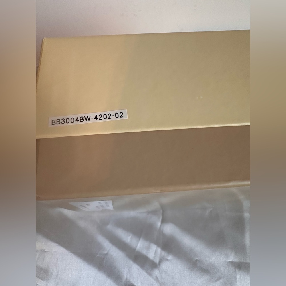 Burberry Rare Authentic Teddy Bear & Hand Towel Gift Set Collector’s Edition - Picture 13 of 14